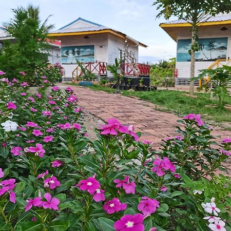 Shunde Palm Resort 仙本那顺德人家棕榈园 Exterior foto